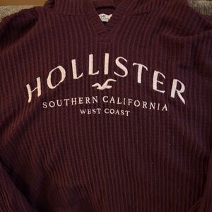 Hollister women’s burgundy V-Neck Sweater